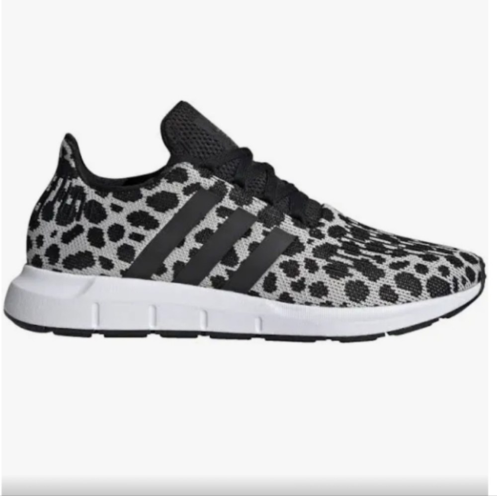 adidas Originals Women's Swift Run Shoes